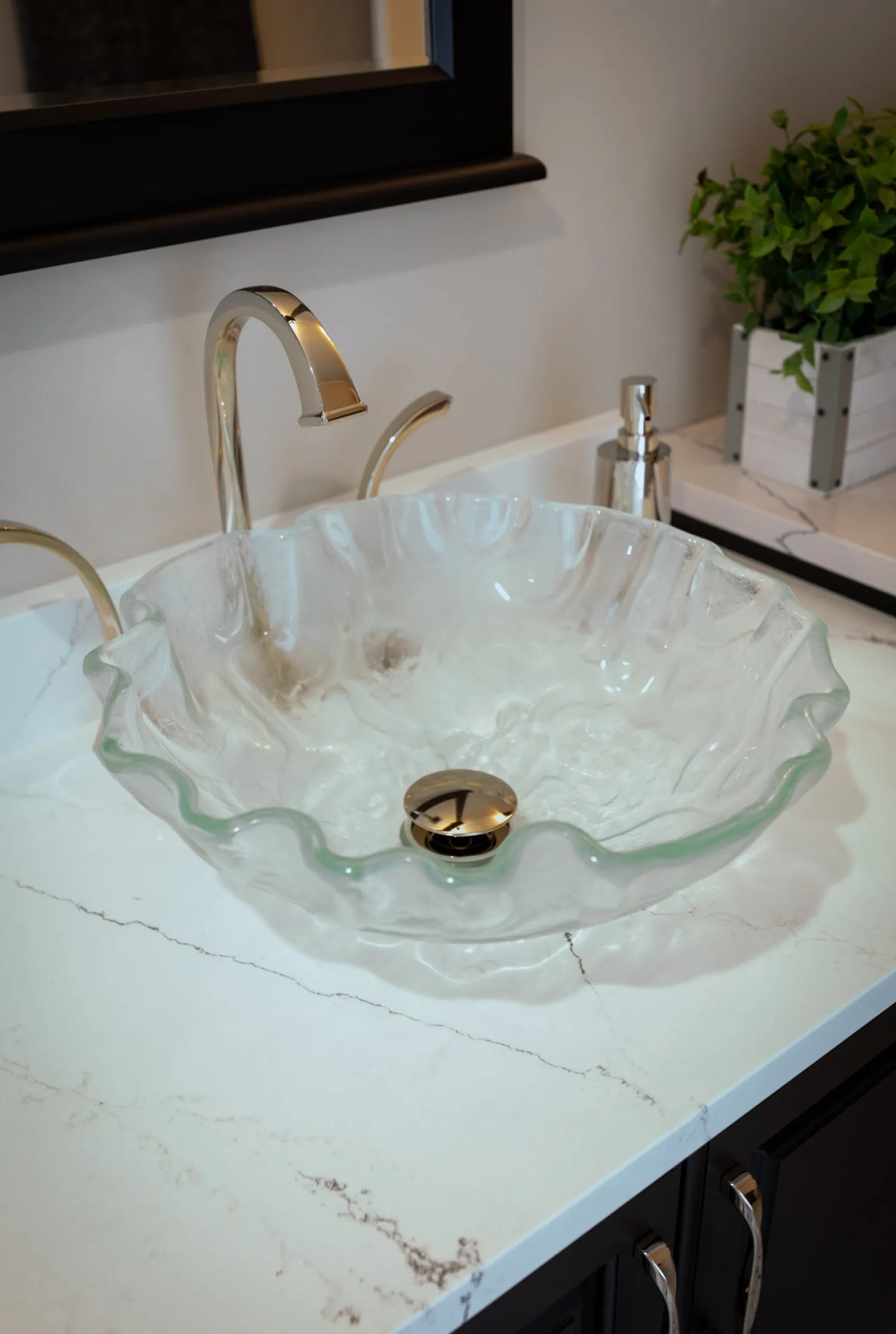 Discount Clear Freeform Wave Glass Vessel Sink Above Counter / Vessel Sinks