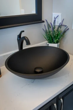 Hot Matte Black Oval Glass Vessel Sink Above Counter / Vessel Sinks
