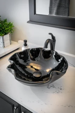 Outlet Midnight Wave Glass Vessel Sink Above Counter / Vessel Sinks