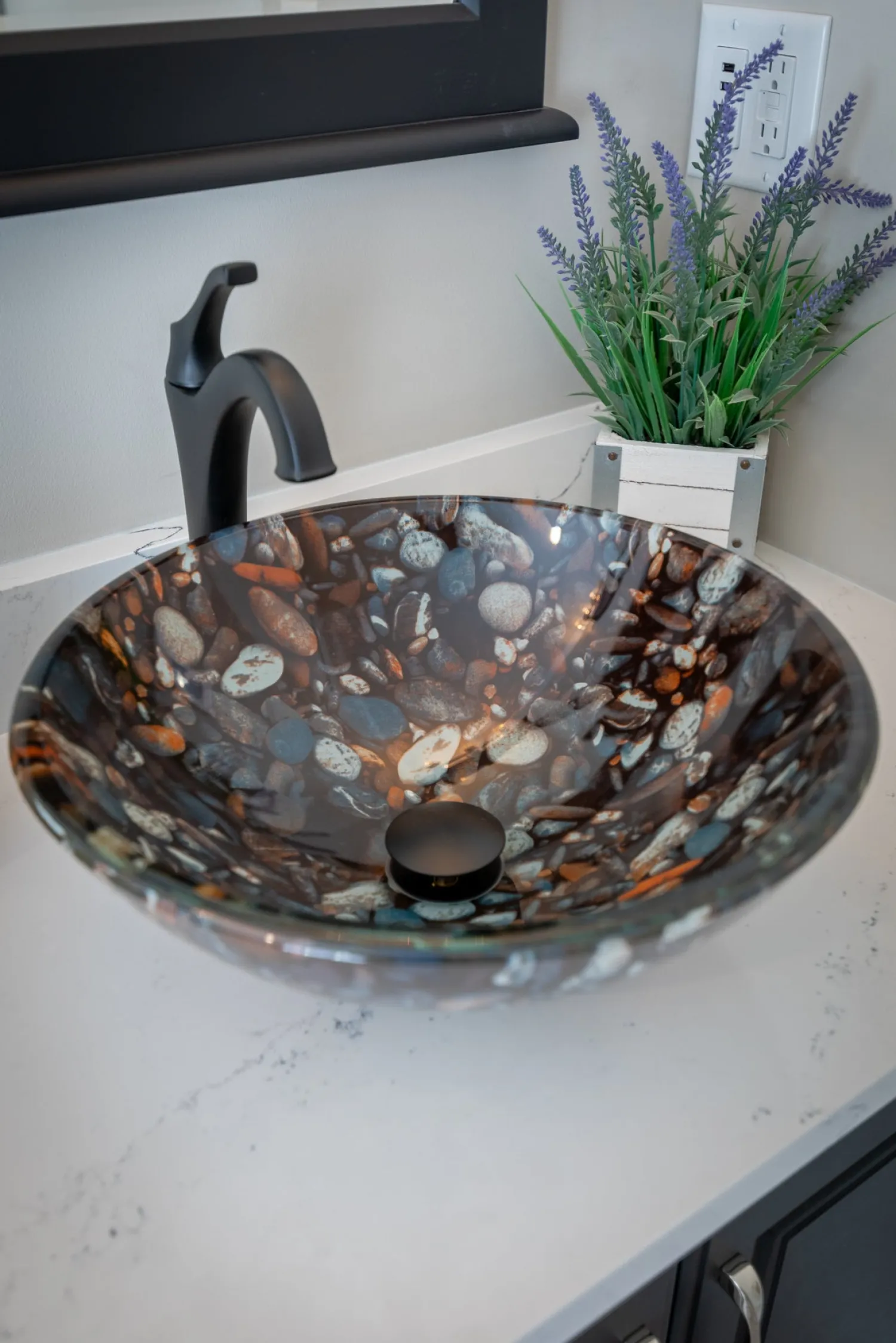 Discount Natural Pebble Pattern Glass Vessel Sink Above Counter / Vessel Sinks
