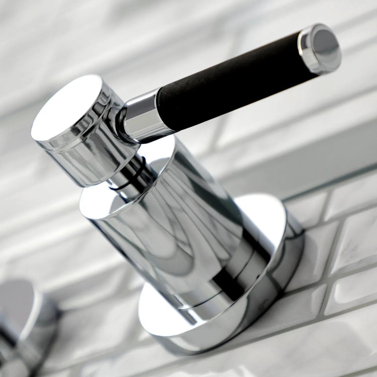 Outlet Concord 2-Handle Wall Mount Bathroom Faucet Wall Mount