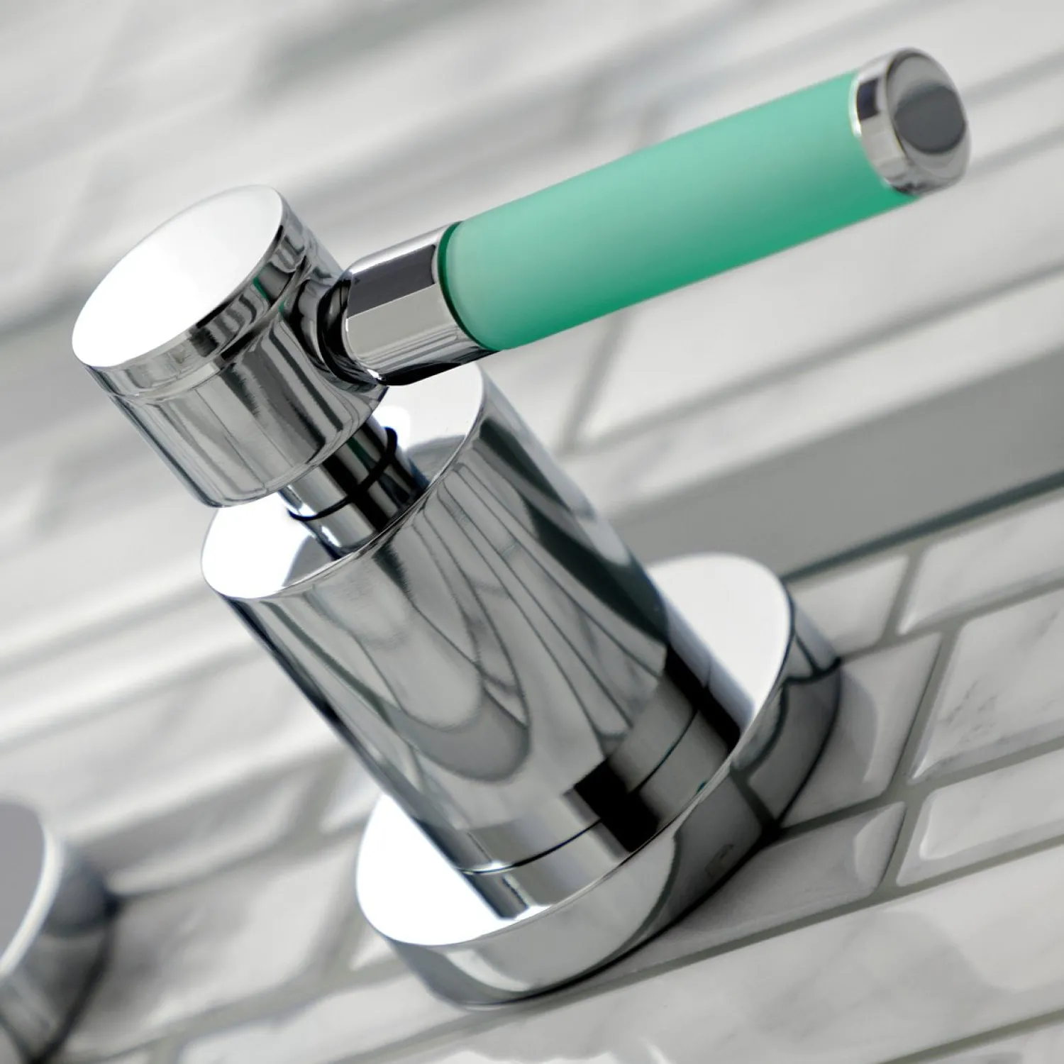 Outlet Concord 2-Handle Wall Mount Bathroom Faucet Wall Mount
