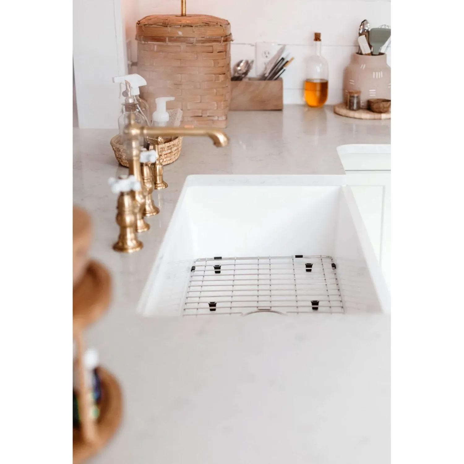 Outlet English Country 8" Bridge 4-Hole Kitchen Faucet with Sprayer Faucets With Side Spray|Bridge Faucets