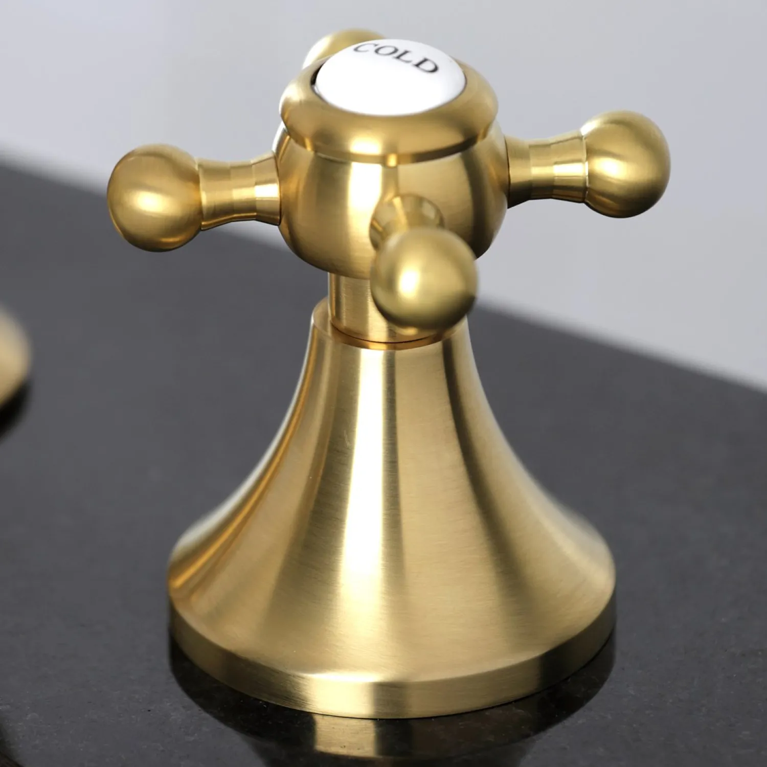 Sale English Country 8" Widespread Bathroom Faucet 8" Widespread