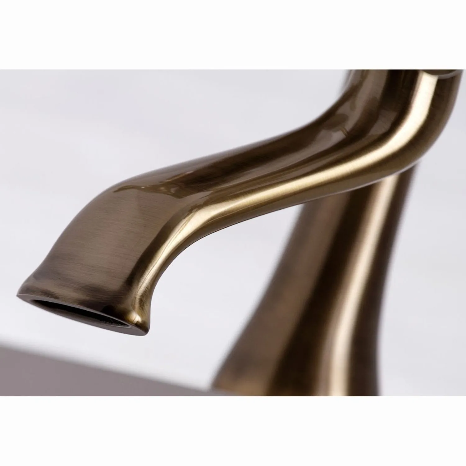Essex Deck Mount Clawfoot Tub Filler with Hand Shower Tub & Shower Sets|Tub Faucets