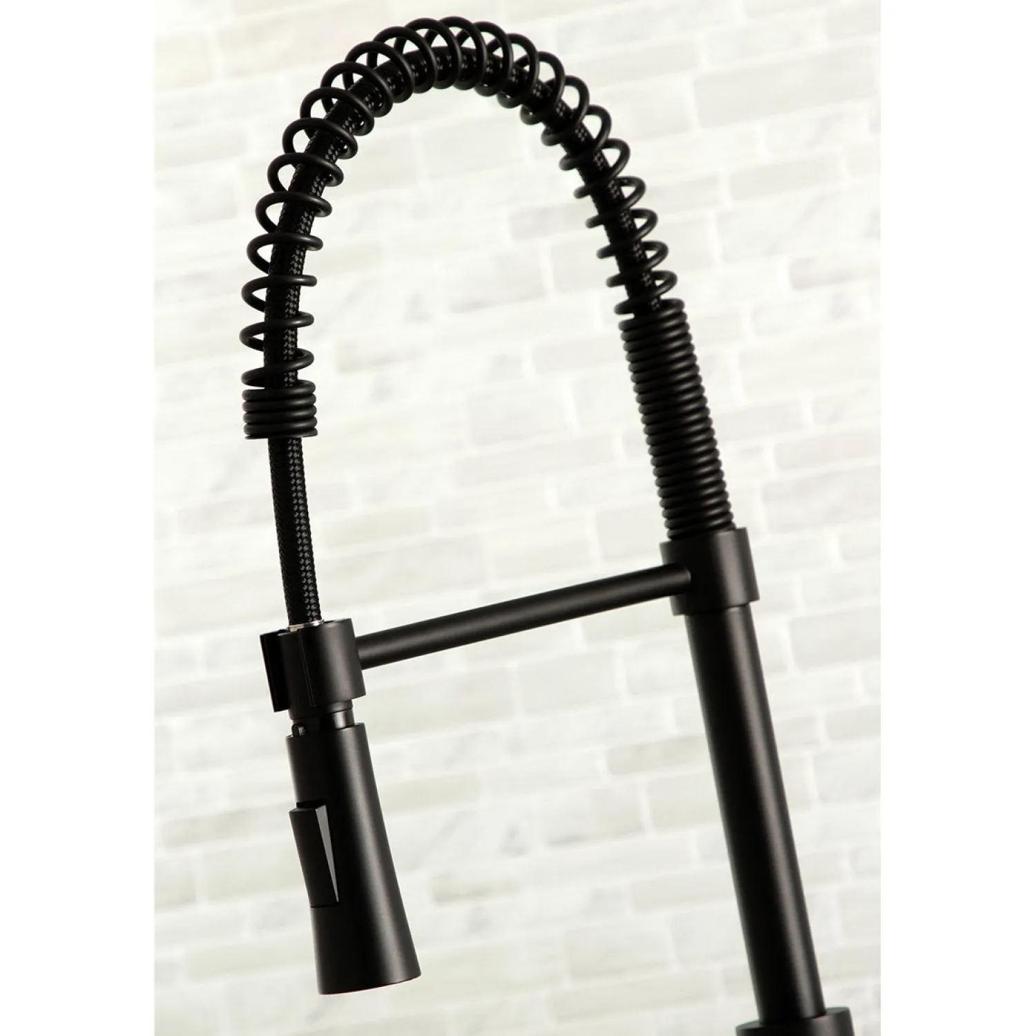 Online Gourmetier Continental Single-Handle Pull-Down Kitchen Faucet Single Hole