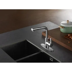 Clearance Gourmetier LS2711CTL Continental Single-Handle Kitchen Faucet with Pull-Out Sprayer in Polished Chrome Single Hole