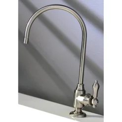 Heirloom Single-Handle Water Filtration Faucet Single Hole