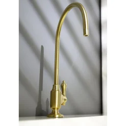 Heirloom Single-Handle Water Filtration Faucet Single Hole