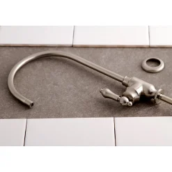 Heirloom Single-Handle Water Filtration Faucet Single Hole