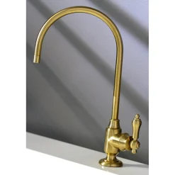 Heirloom Single-Handle Water Filtration Faucet Single Hole