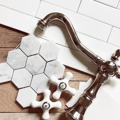 Hot Heritage Deck Mount 3-Hole 8-Inch Widespread Bathroom Faucet 8