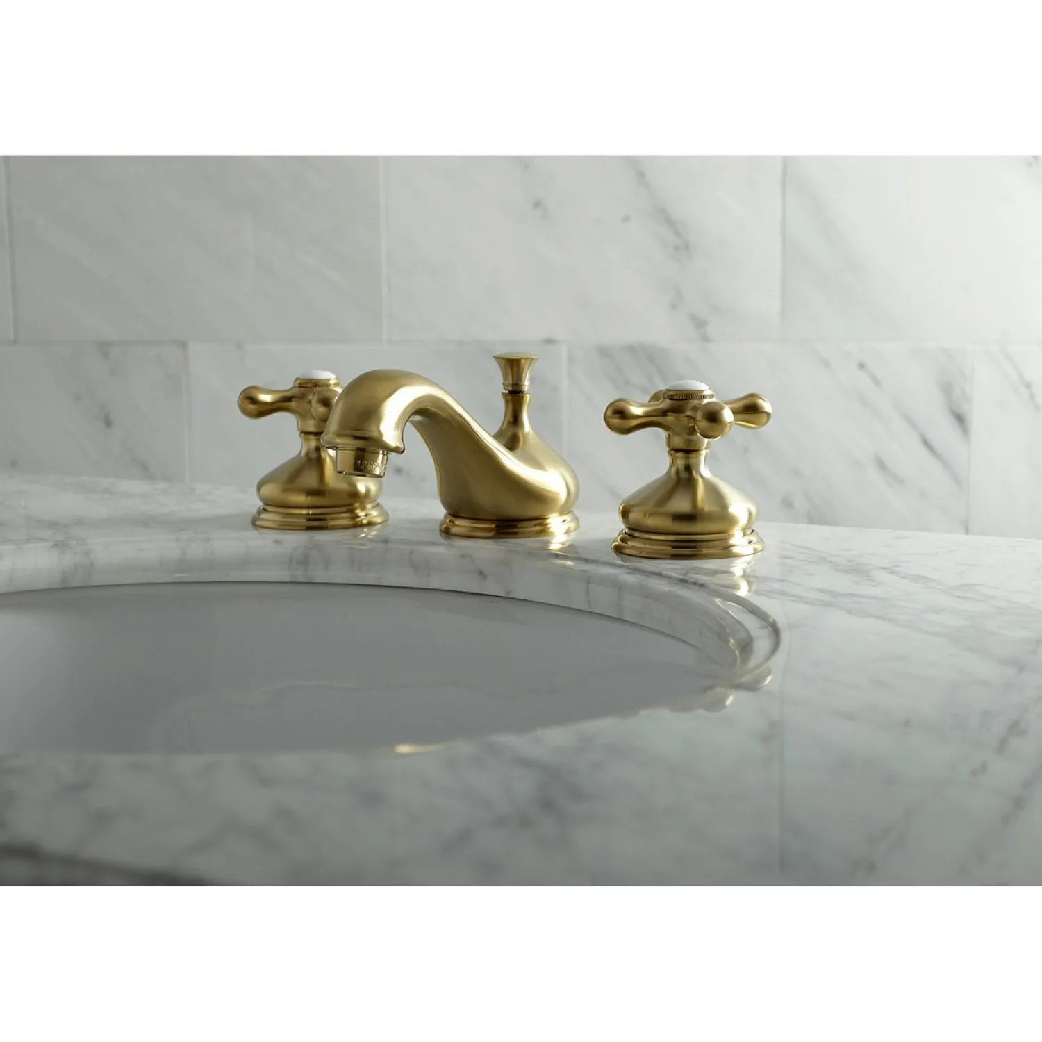 Clearance Heritage 8-Inch Widespread Deck Mount Bathroom Faucet 8" Widespread
