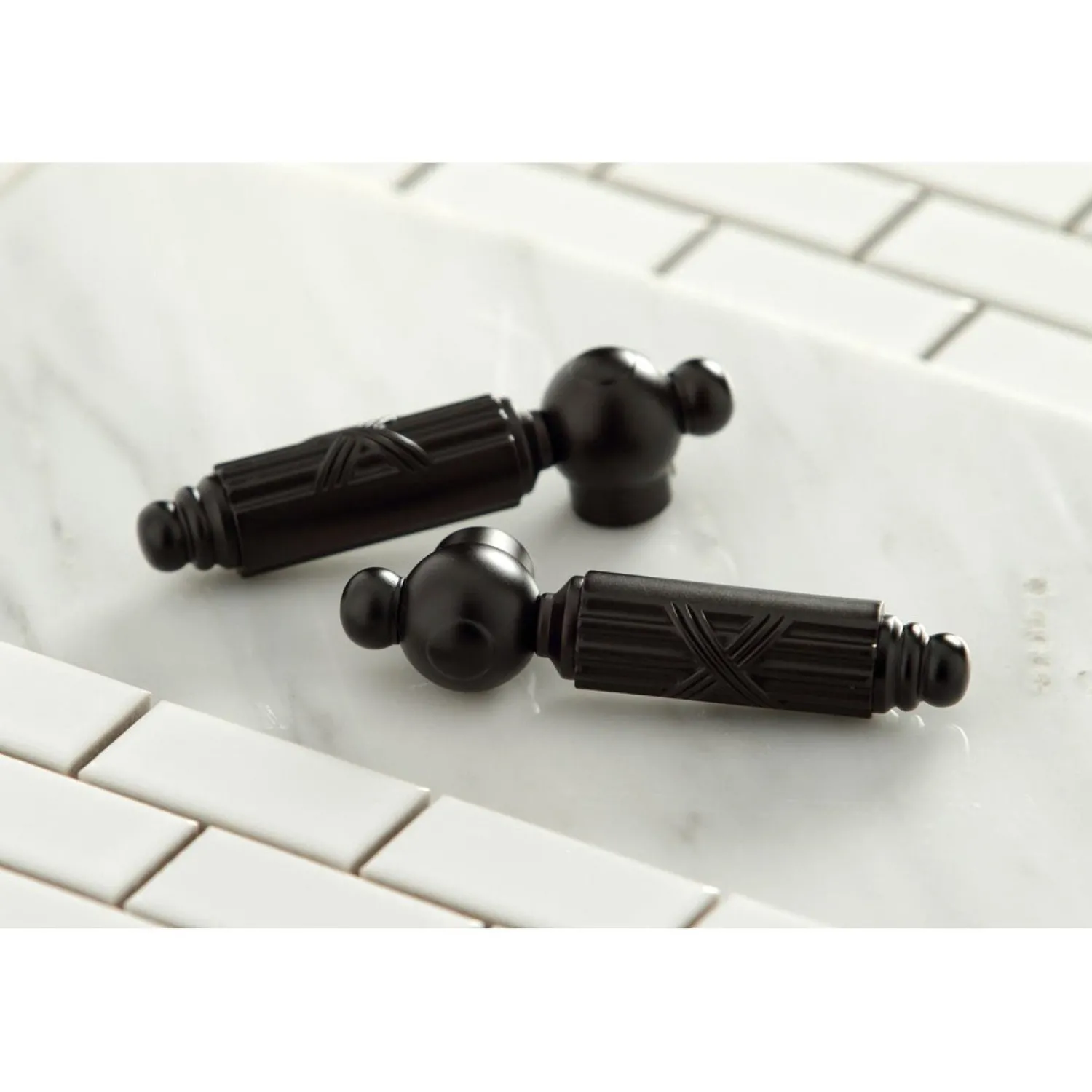 Clearance Heritage Three-Hole Roman Tub Filler Tub Faucets