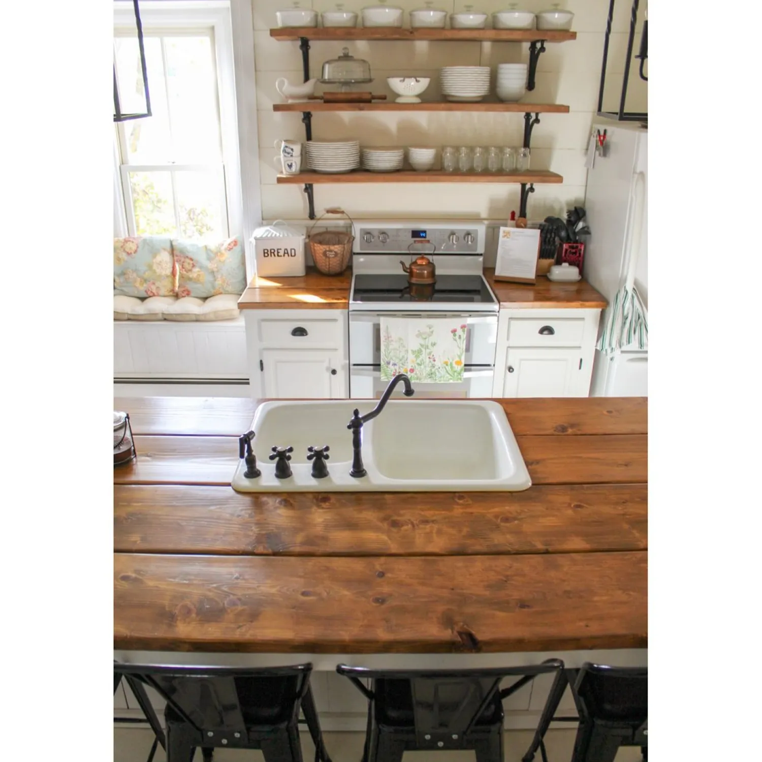 New Heritage Widespread Kitchen Faucet with Brass Sprayer Widespread Kitchen Faucets|Faucets With Side Spray