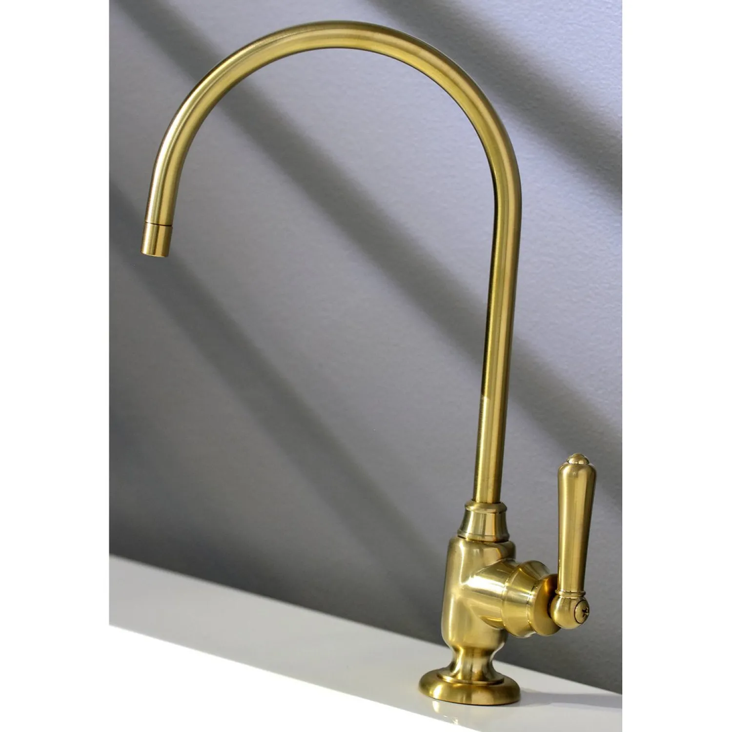 Clearance Magellan Single-Handle Water Filtration Faucet Single Hole