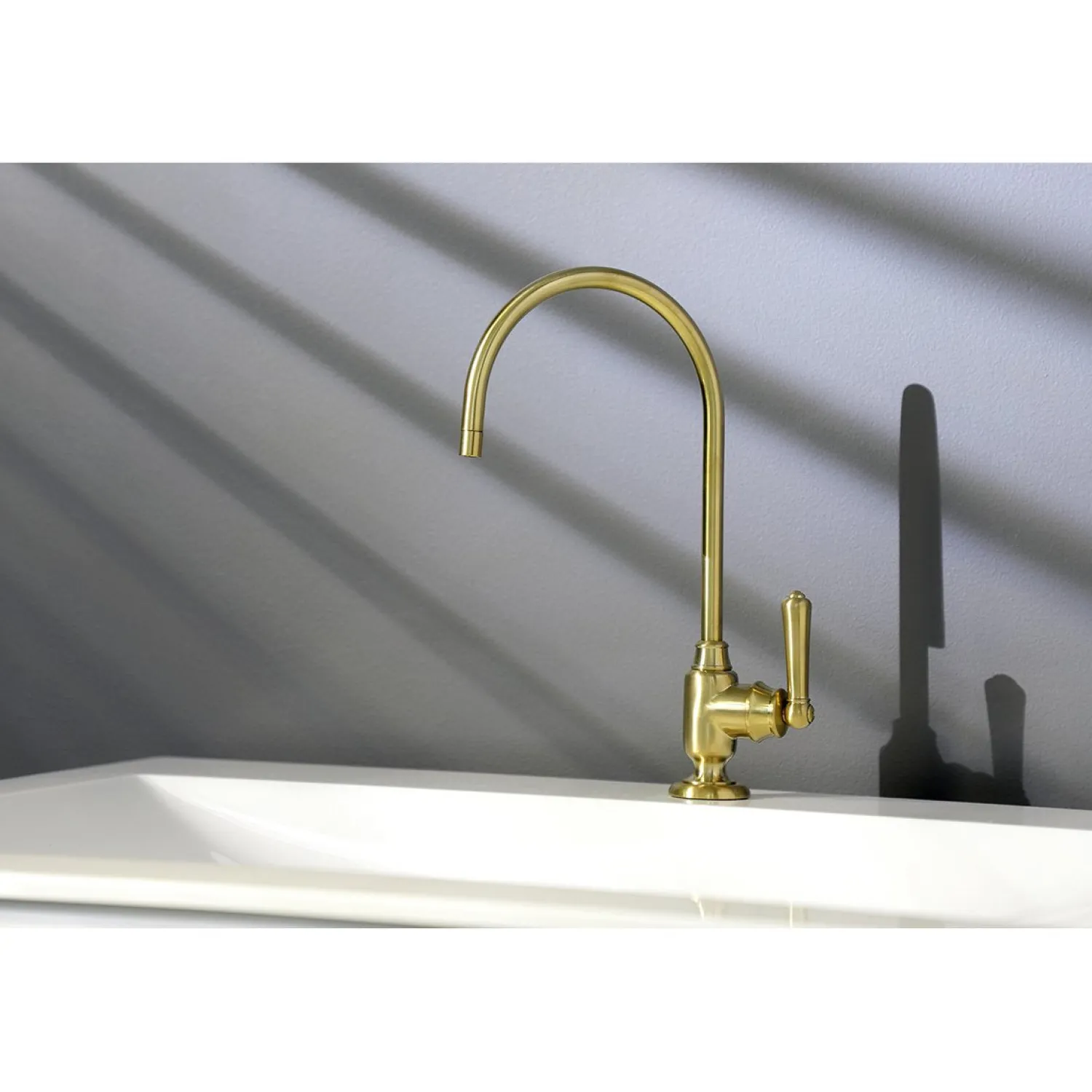 Clearance Magellan Single-Handle Water Filtration Faucet Single Hole