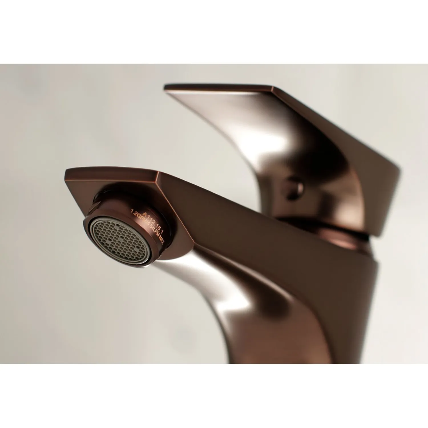 Outlet Millennium Single-Handle Bathroom Faucet Single Hole