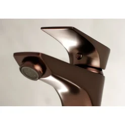 Outlet Millennium Single-Handle Bathroom Faucet Single Hole