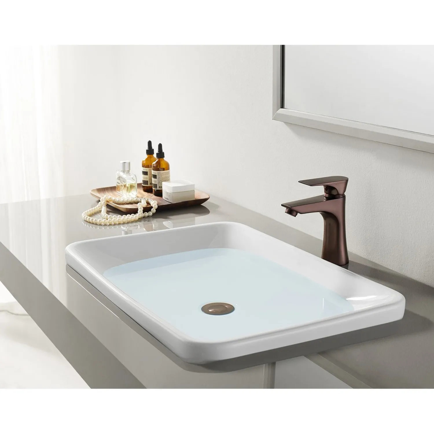 Outlet Millennium Single-Handle Bathroom Faucet Single Hole