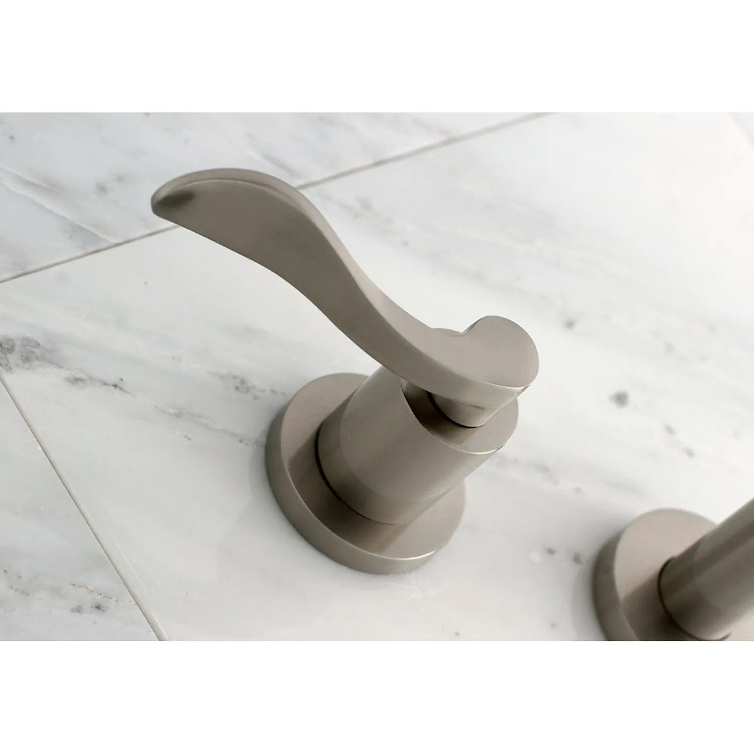 Hot NuWave 2-Handle Wall Mount Roman Tub Faucet Tub Faucets