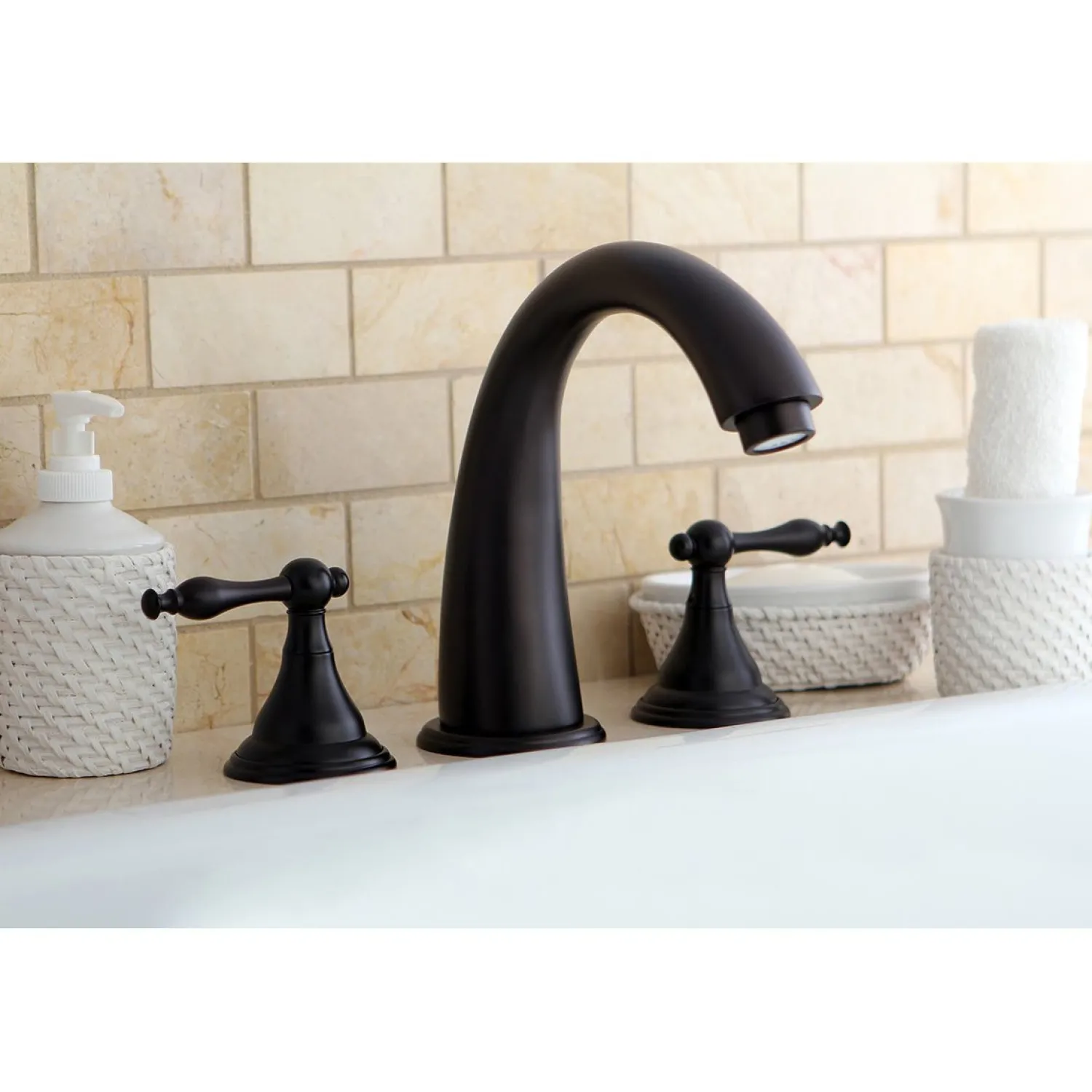 Hot Royale 3-Hole Roman Tub Filler Tub Faucets