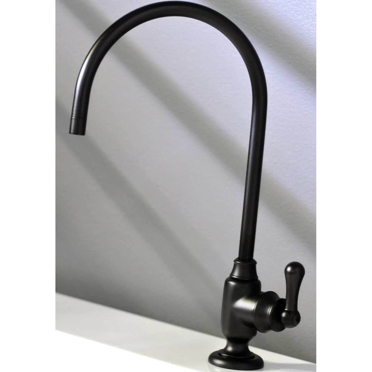 New Royale Single-Handle Water Filtration Faucet Single Hole