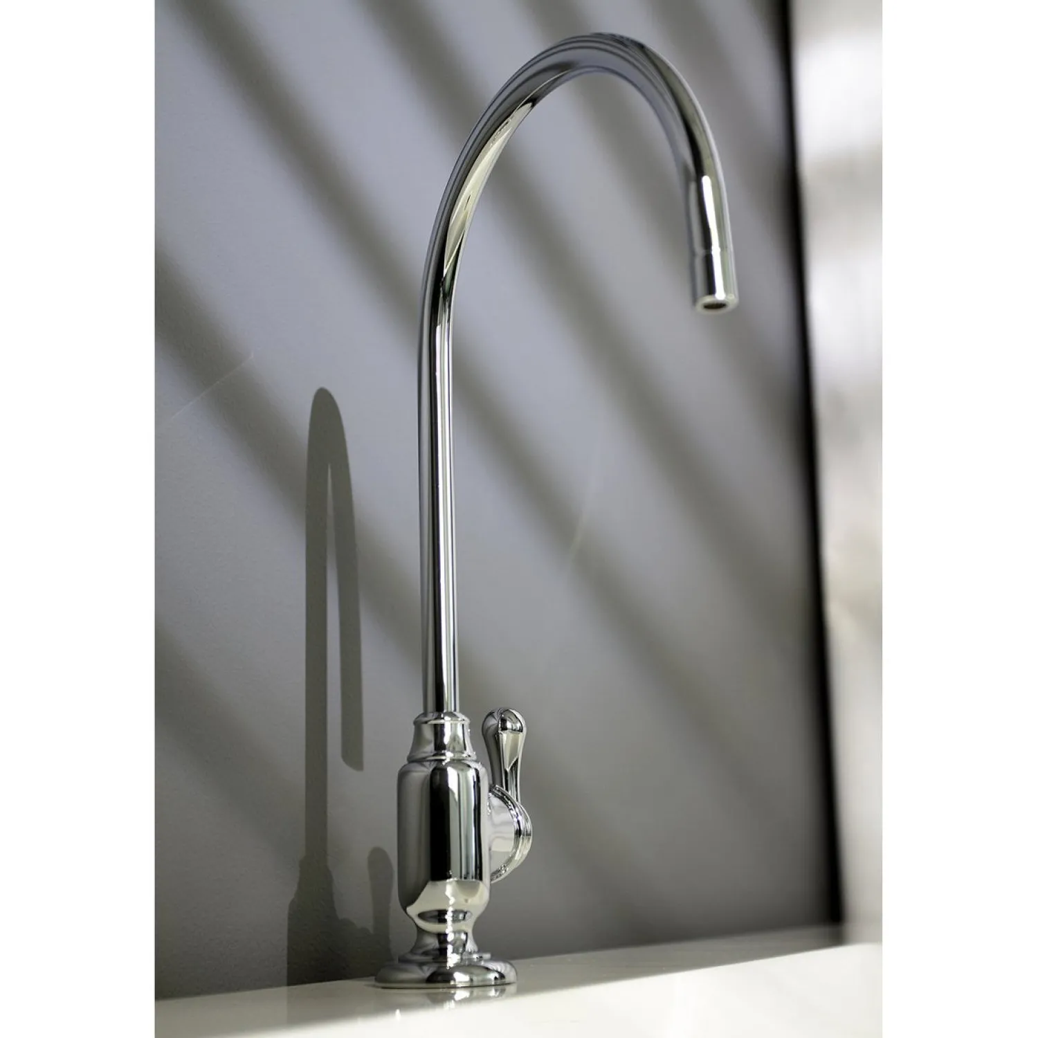 New Royale Single-Handle Water Filtration Faucet Single Hole