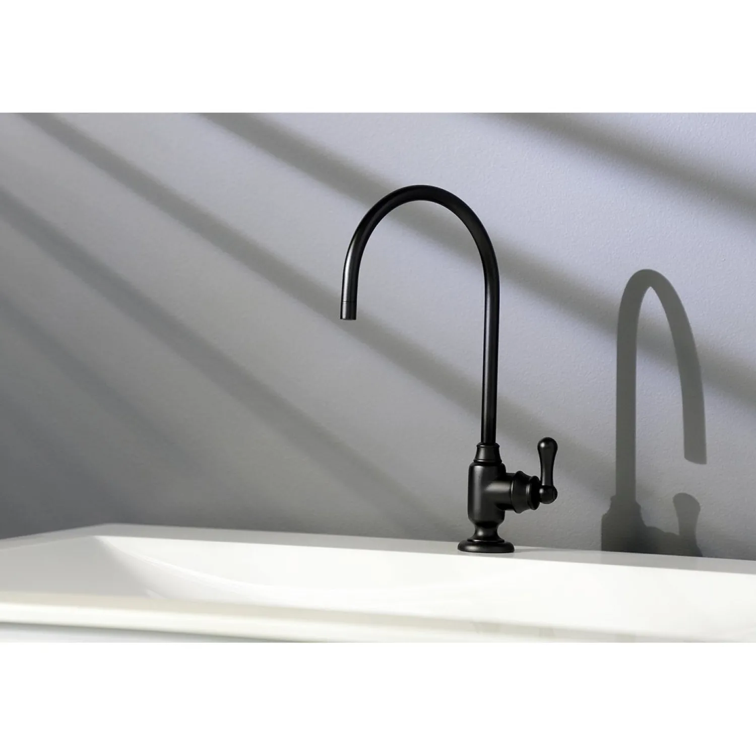 New Royale Single-Handle Water Filtration Faucet Single Hole