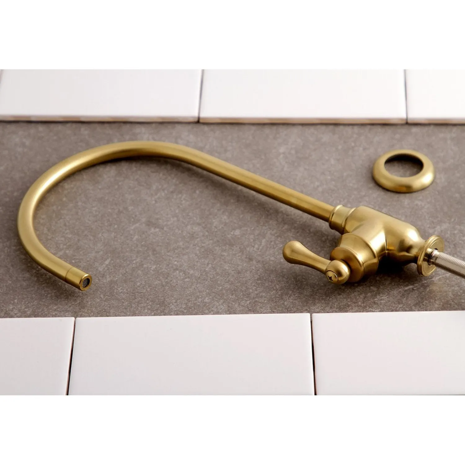 New Royale Single-Handle Water Filtration Faucet Single Hole