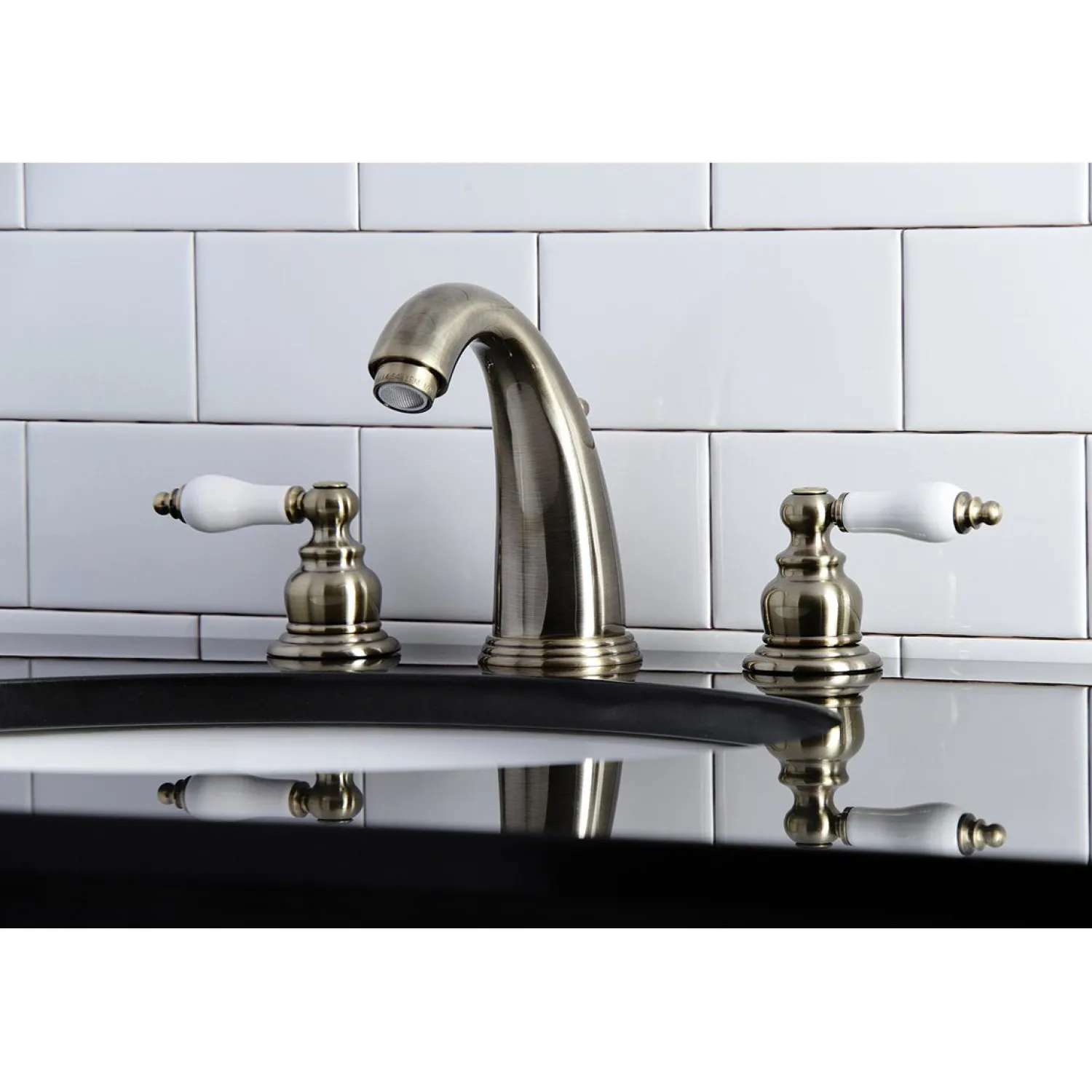 Outlet Victorian Two-Handle 8-Inch Widespread Bathroom Faucet 8" Widespread