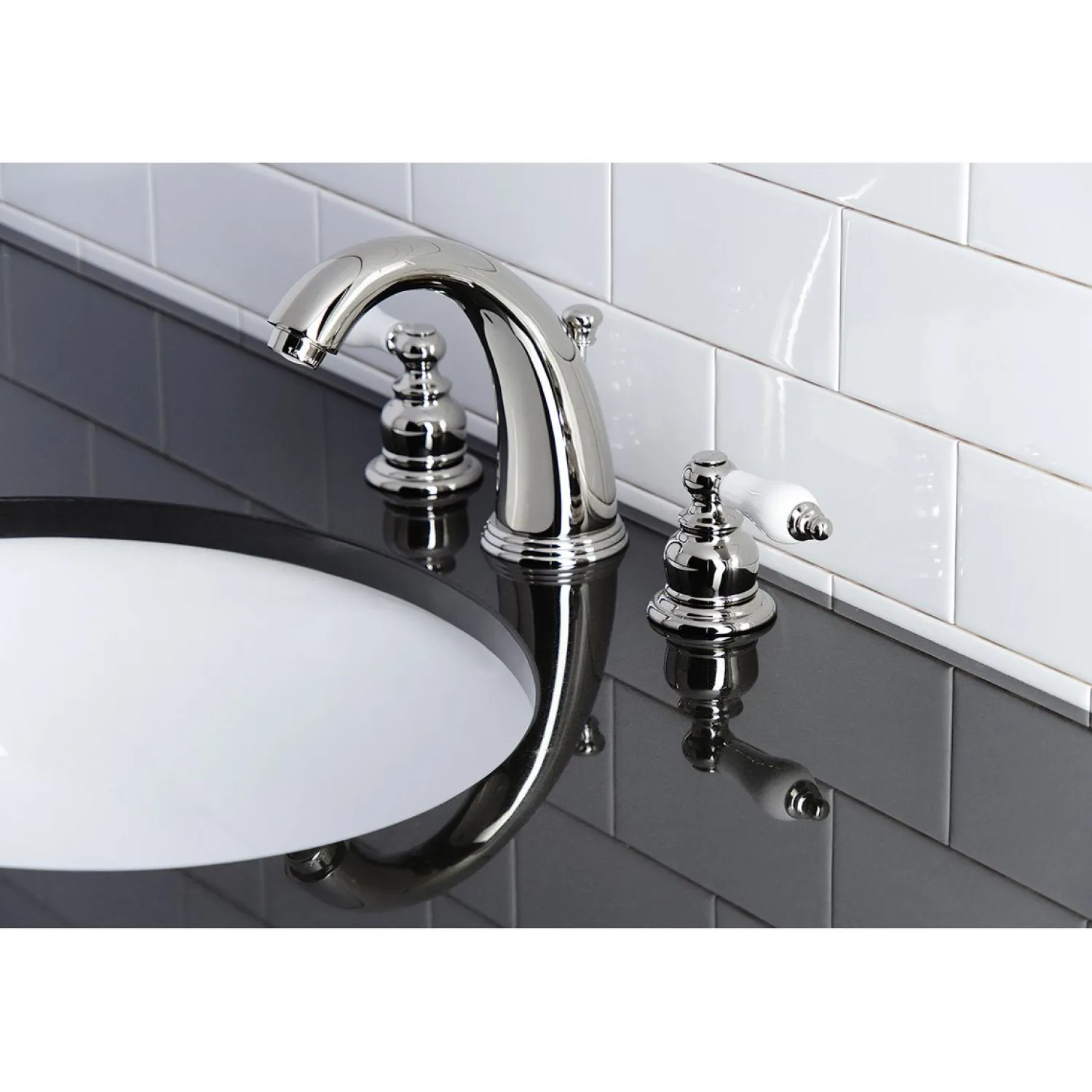 Outlet Victorian Two-Handle 8-Inch Widespread Bathroom Faucet 8" Widespread