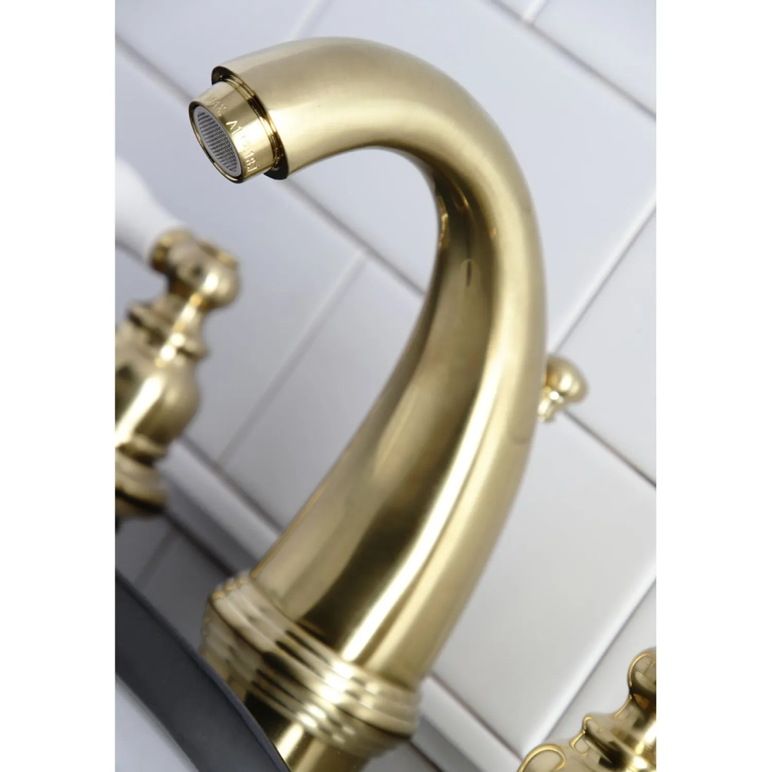 Outlet Victorian Two-Handle 8-Inch Widespread Bathroom Faucet 8" Widespread