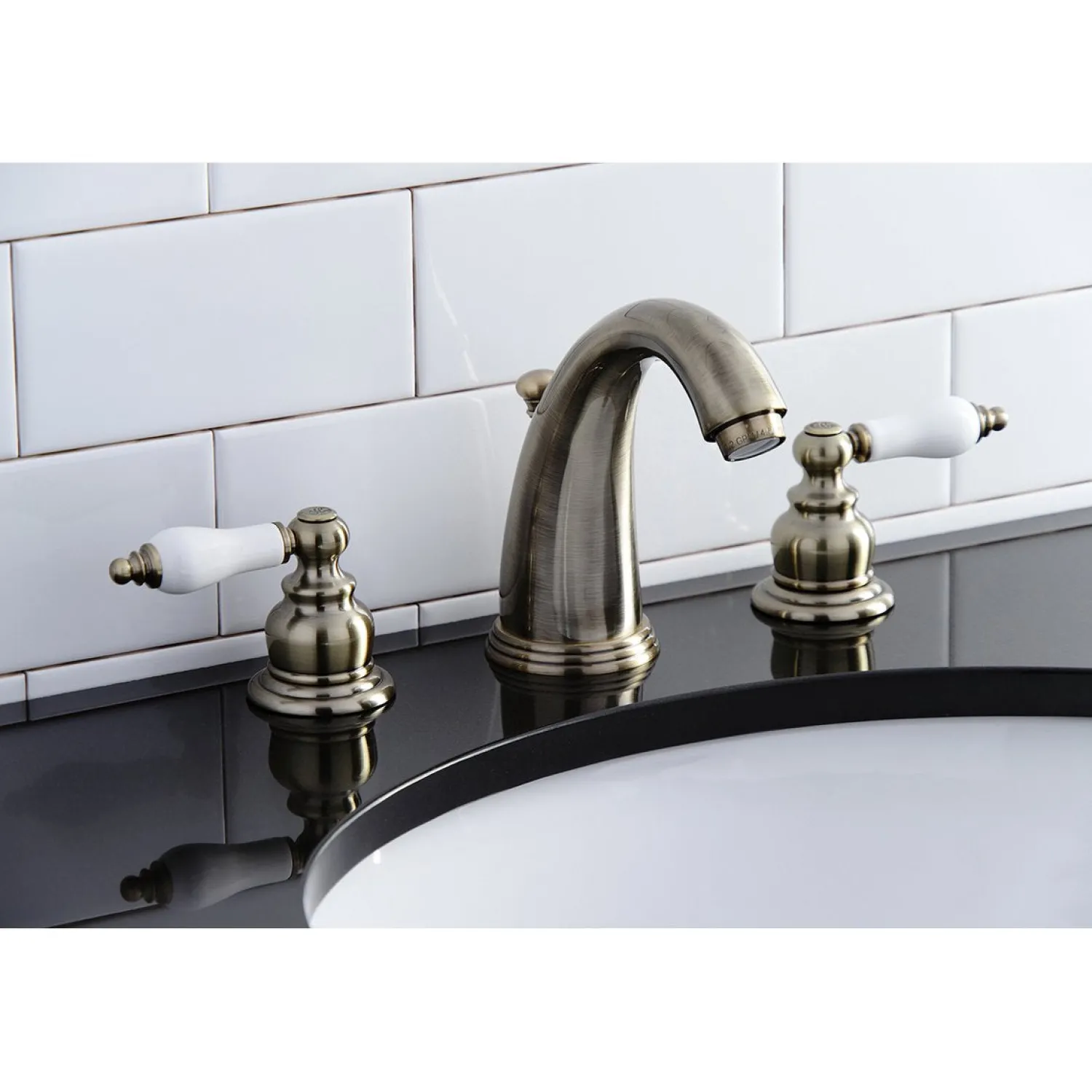 Outlet Victorian Two-Handle 8-Inch Widespread Bathroom Faucet 8" Widespread