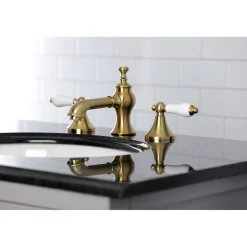 Outlet Vintage 8-Inch Widespread Three-Hole Bathroom Faucet 8