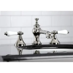 Outlet Vintage 8-Inch Widespread Three-Hole Bathroom Faucet 8