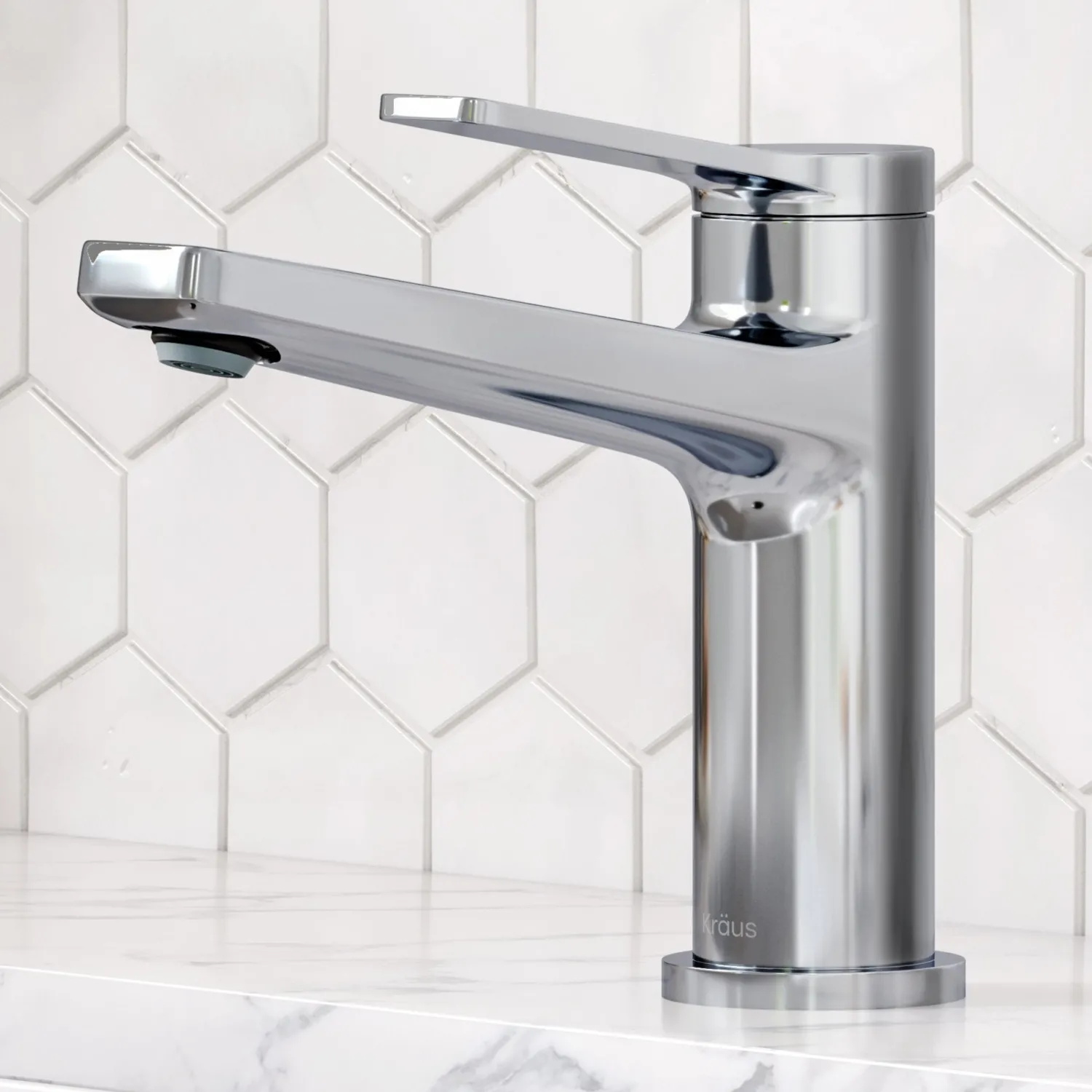 Best Indy Single Handle Bathroom Faucet with Matching Pop-Up Drain in Chrome Single Hole