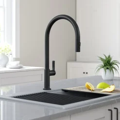 Oletto High-Arc Single Handle Pull-Down Kitchen Faucet in Matte Black Single Hole