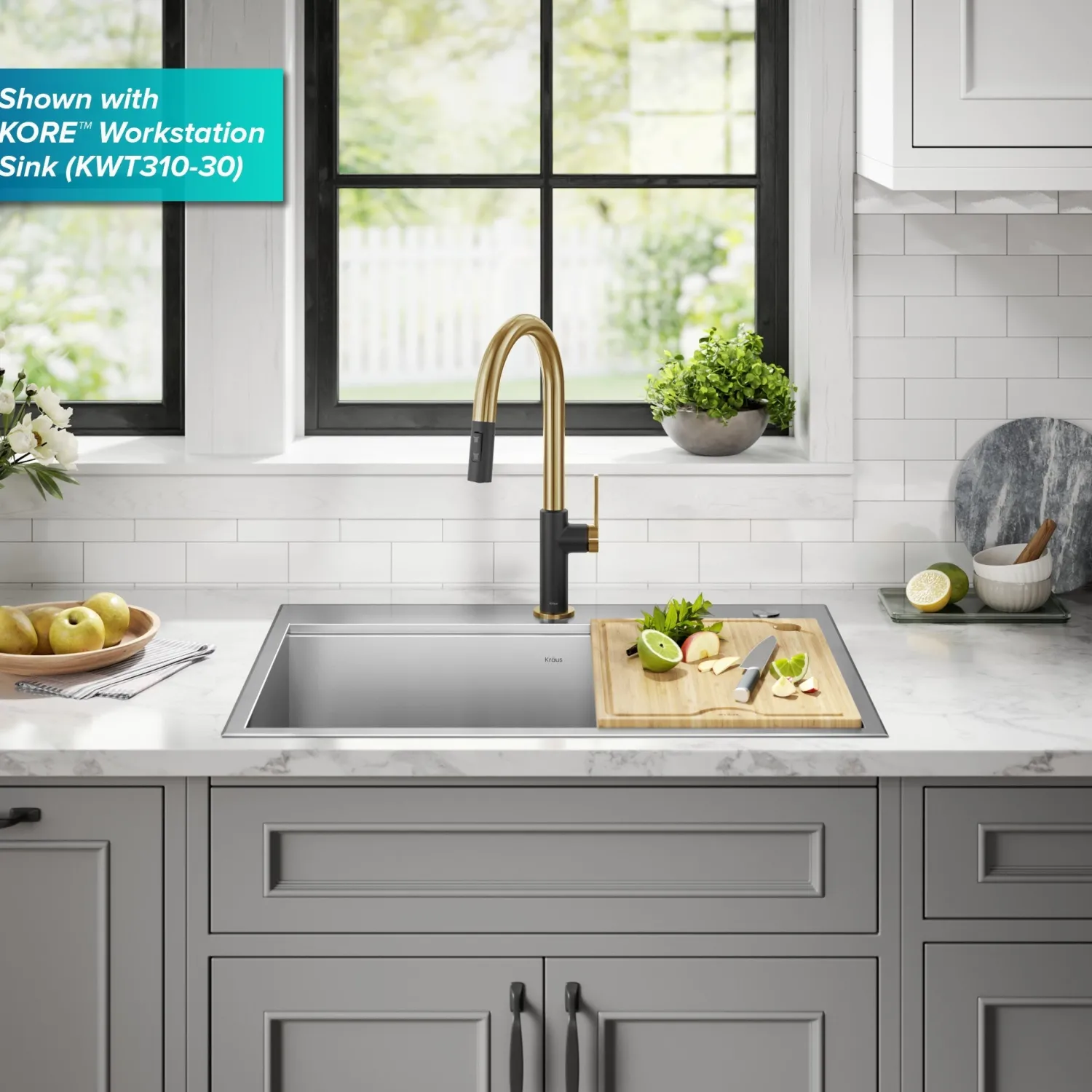 Oletto Single Handle Brushed Brass & Matte Black Pull-Down Kitchen Faucet Single Hole
