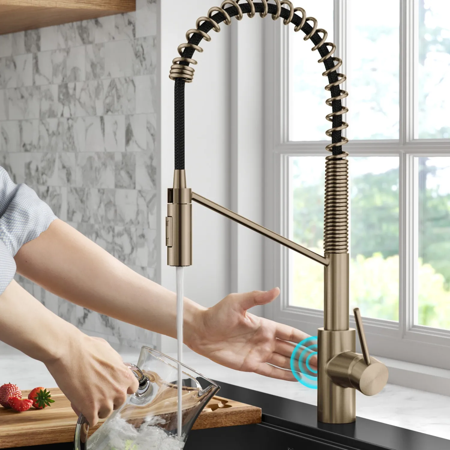 Discount Oletto Touchless Pull-Down Single Handle Faucet in Spot Free Antique Champagne Bronze Touchless, Sensor And Tap Activated Kitchen Faucets|Single Hole