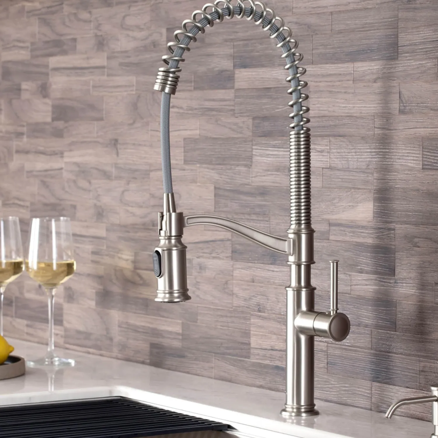 Outlet Sellette Commercial Style Pull-Down Kitchen Faucet in Spot Free Stainless Steel Single Hole