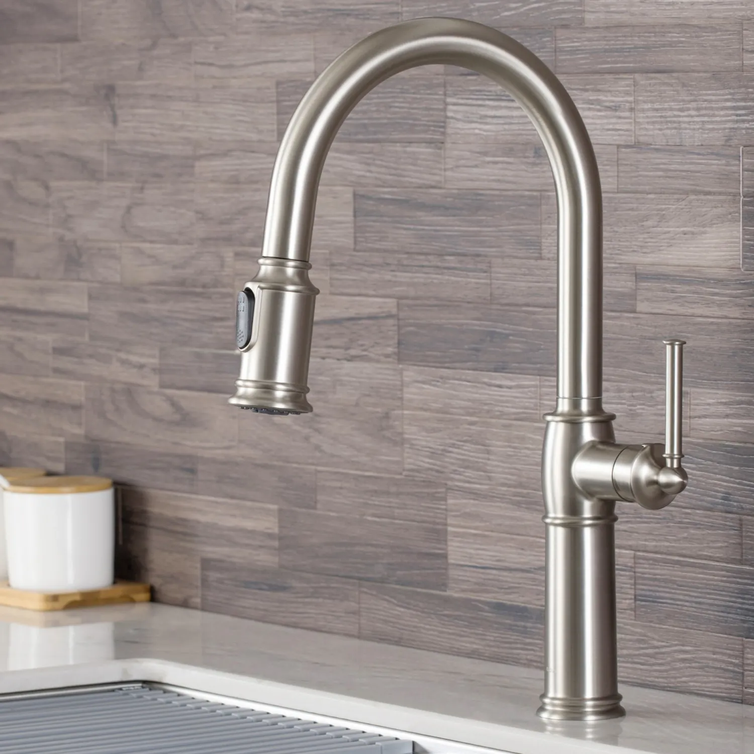 Best Sellette Traditional Single Handle Pull-Down Kitchen Faucet with Soap Dispenser and Deck Plate in Spot Free Stainless Steel Single Hole