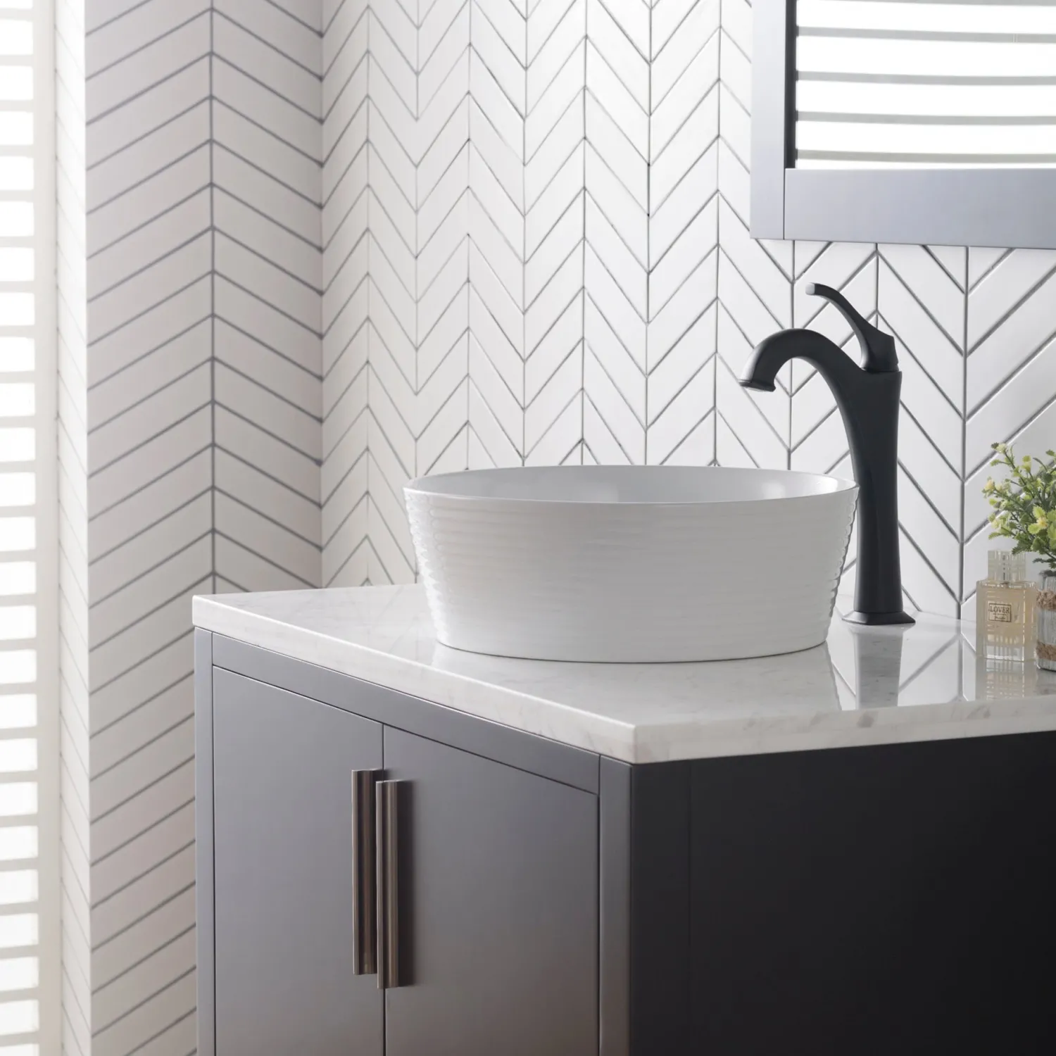 New Viva 15.75 Inch Round Porcelain Ceramic Vessel Bathroom Sink Above Counter / Vessel Sinks