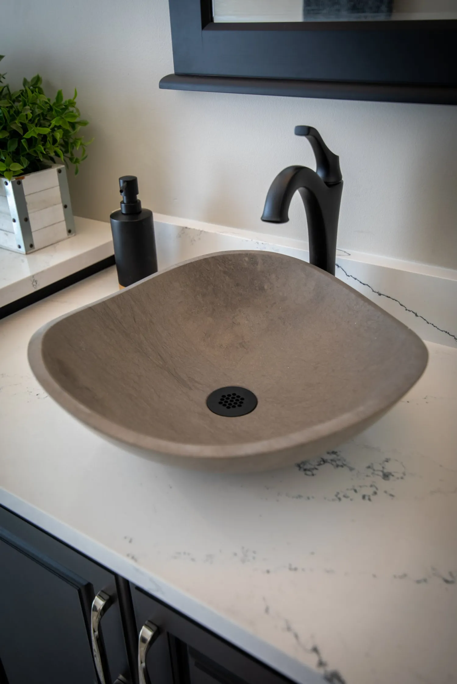 Discount Molly Grey Marble Freeform Vessel Sink Above Counter / Vessel Sinks
