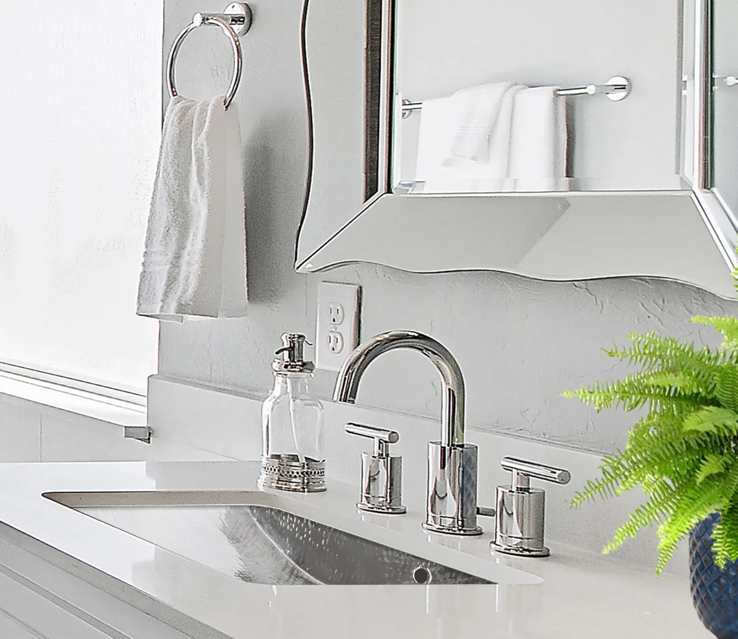 Hammered Stainless Steel Rectangle Undermount Bathroom Sink with Overflow Undermount|Stainless Steel Sinks