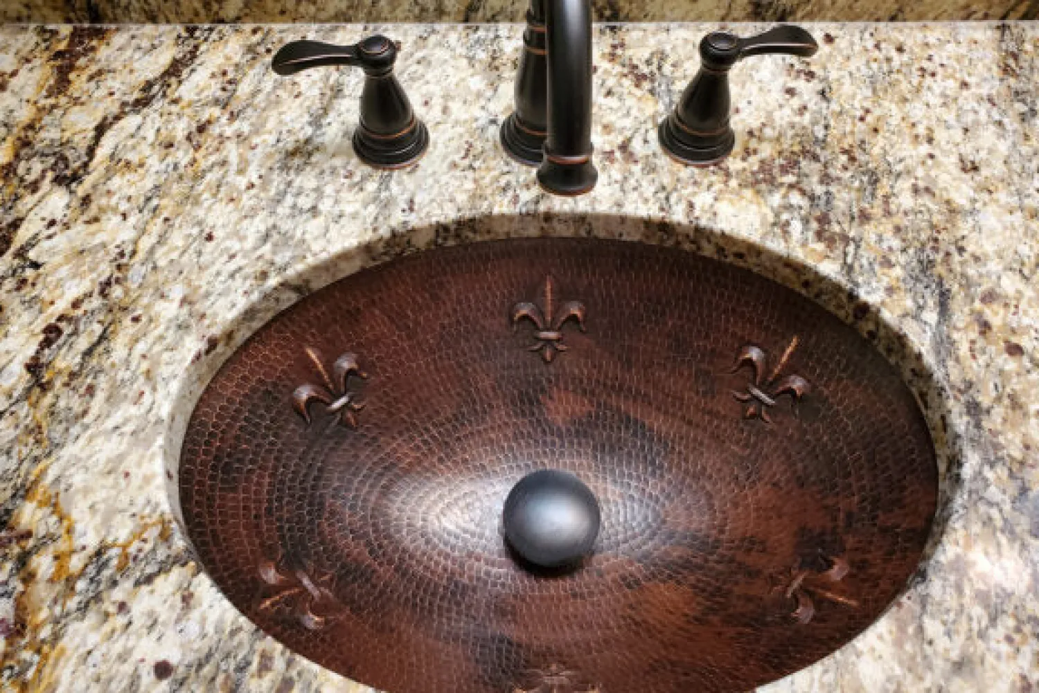 Discount Oval Fleur De Lis Under Counter Hammered Copper Sink Undermount