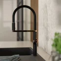 Best Single Hole Pull Down Kitchen Faucet | Matte Black & Rose Gold Single Hole