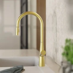 Hot Single Hole Pull Down Kitchen Faucet in Brushed Gold Single Hole